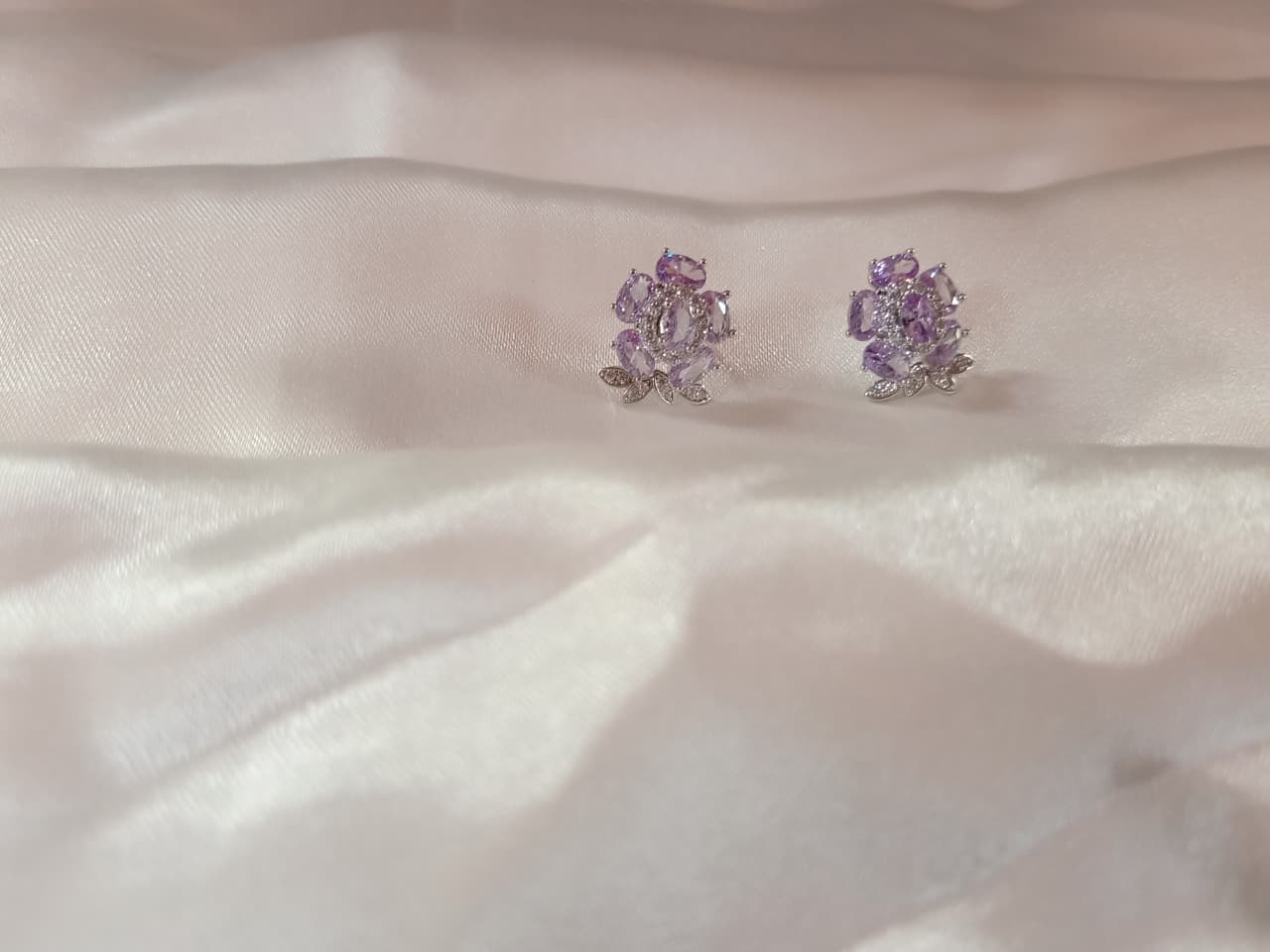 💜 Lavender Bloom Crystal Stud Earrings